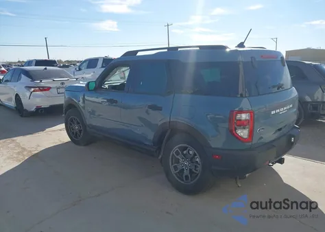 2022 Ford Bronco Sport Big Bend z USA, uszkodzony, nr VIN 3FMCR9B63NRE19679